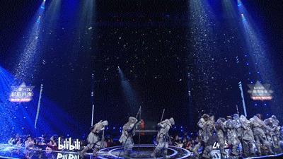 四小时破亿、B站跨晚破次元，这支团队凭何敢接手跨年界“最烫手山芋”？