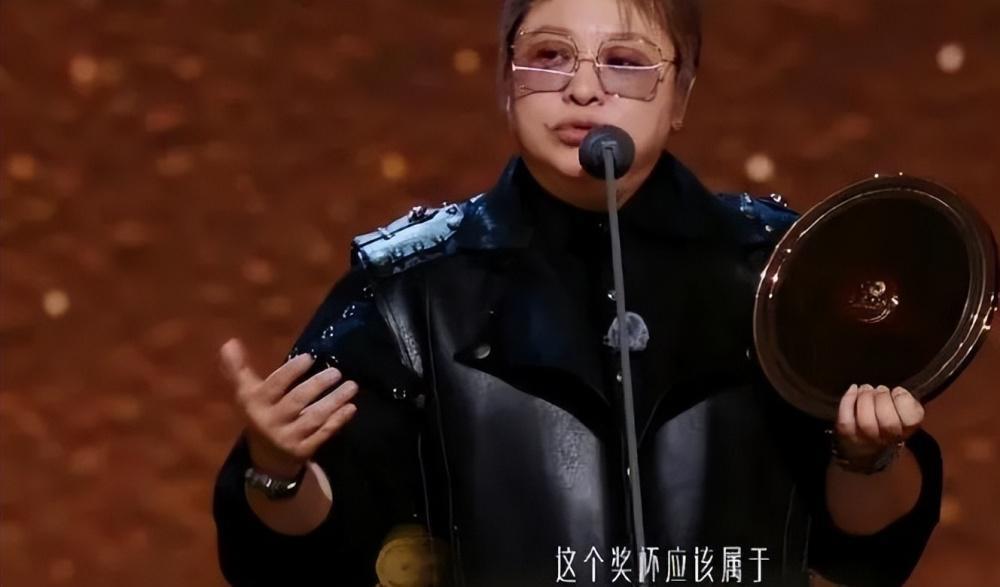 金曲奖被韩红拿到后，陈楚生在跨年晚会带来最强音，0713王者归来