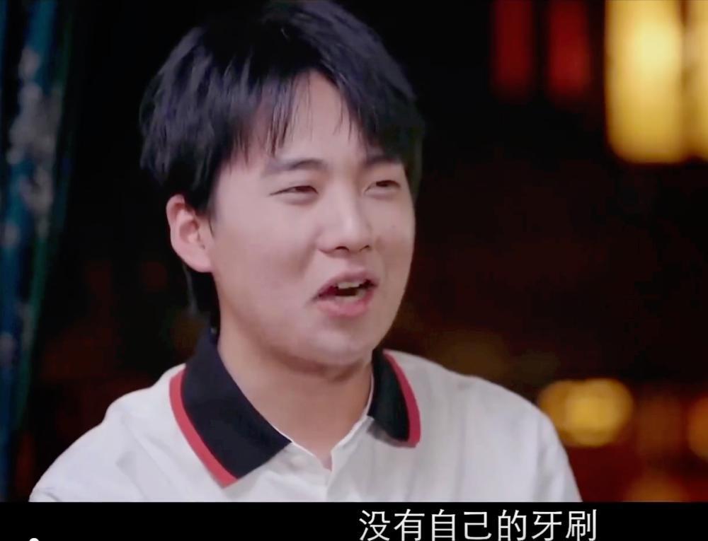 郭德纲当众表态：德云社传给郭麒麟！还说家里没你的牙刷，那把3套房还我