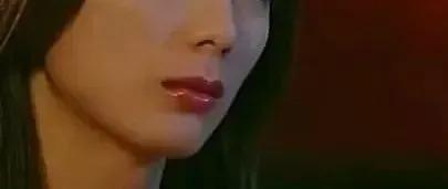 炒股钱财两空被背刺，离婚后独自带娃，如今过得怎么样？