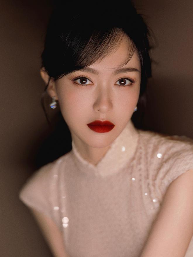 央视跨年夜：唐嫣最婉约，玲花最豪迈，刘涛最美艳