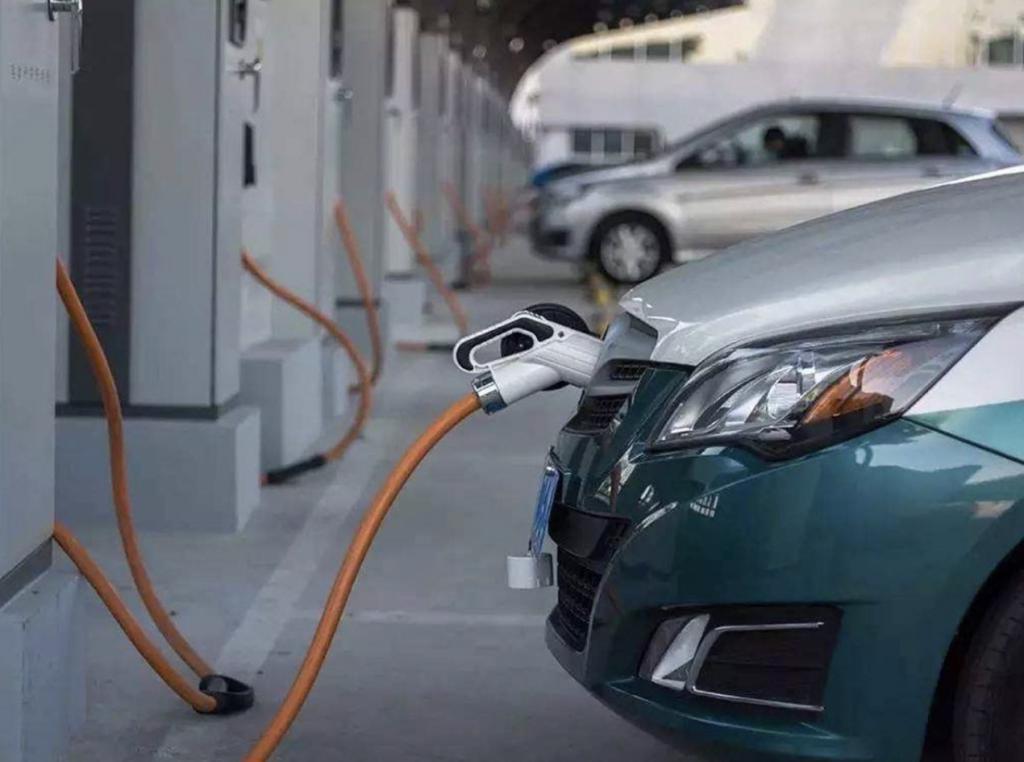 新造车2023成绩单：销冠易主，内卷升级