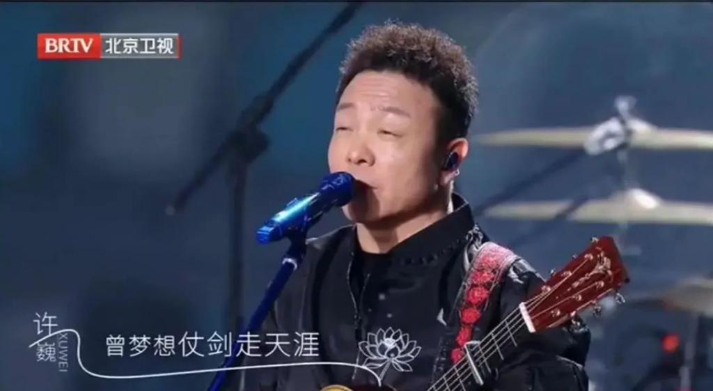 跑调假唱，跨年夜还是翻车夜？办得很好下次别办了