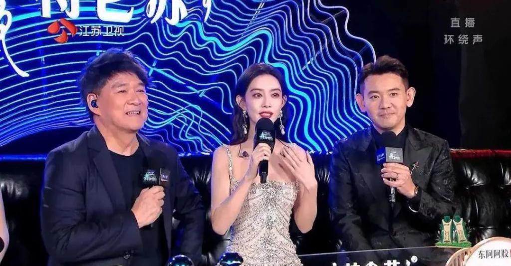 跑调假唱，跨年夜还是翻车夜？办得很好下次别办了