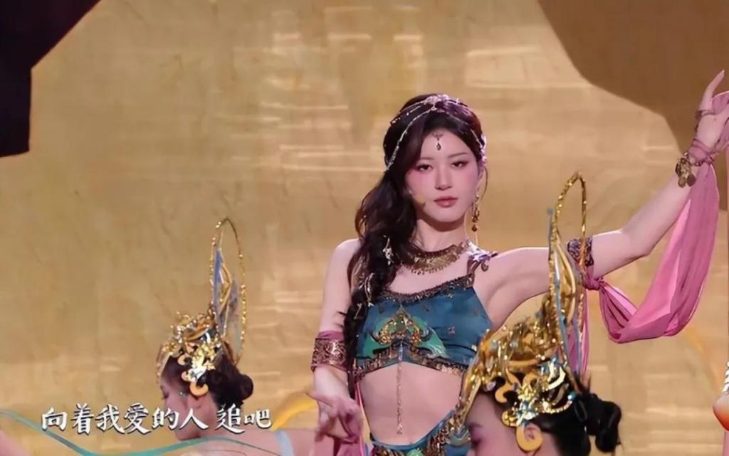 跑调假唱，跨年夜还是翻车夜？办得很好下次别办了