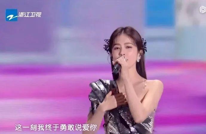 跑调假唱，跨年夜还是翻车夜？办得很好下次别办了