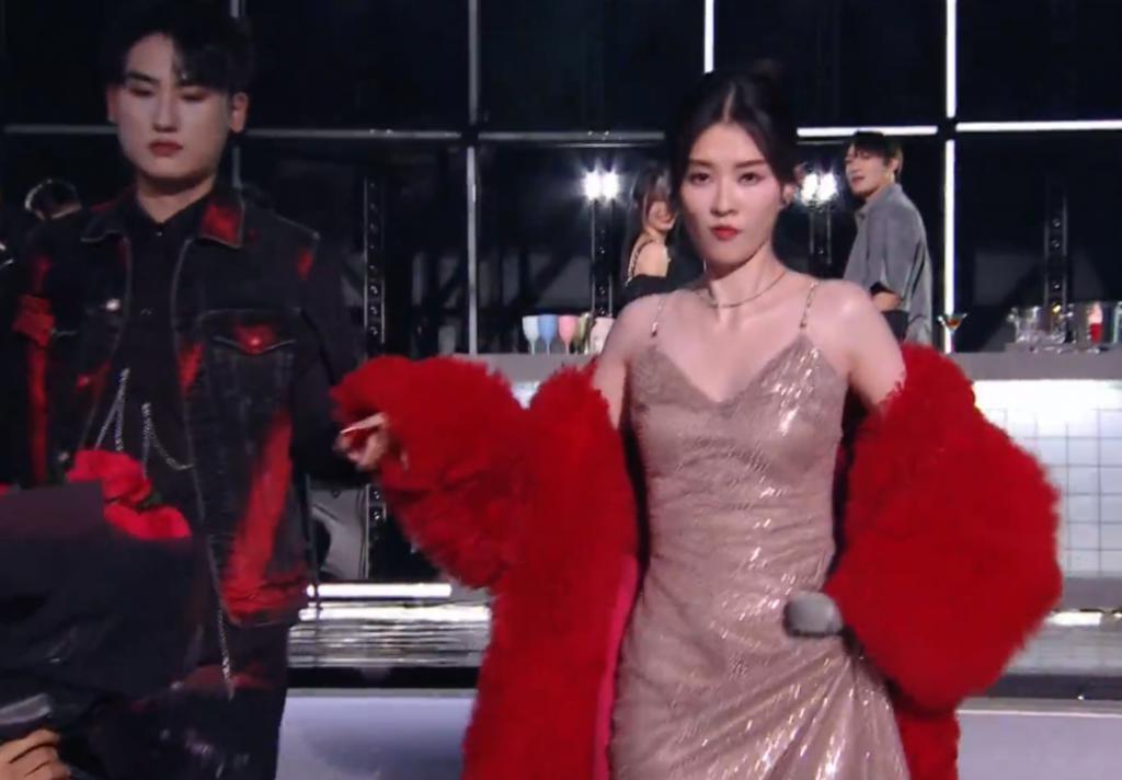 跑调假唱，跨年夜还是翻车夜？办得很好下次别办了