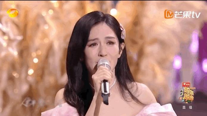 跑调假唱，跨年夜还是翻车夜？办得很好下次别办了