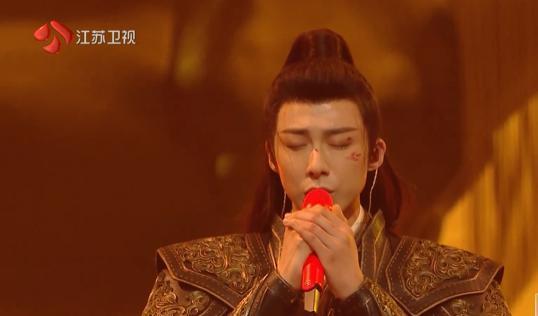 跑调假唱，跨年夜还是翻车夜？办得很好下次别办了