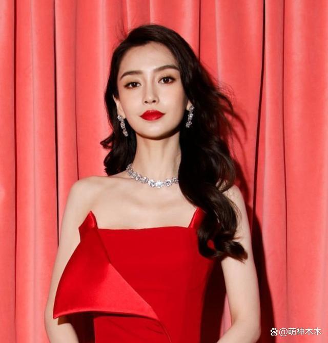 杨颖禁言解除惹争议，被曝3月进组复出，和闺蜜跨年生活滋润
