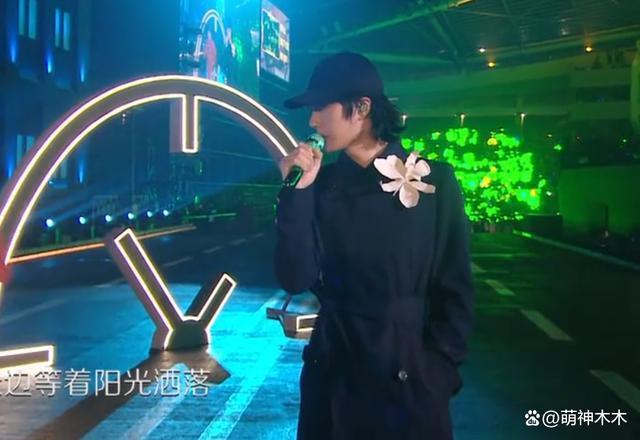 湖南跨年夜：汪涵谢娜落泪，王一博假唱，宋茜王鹤棣差点亲上