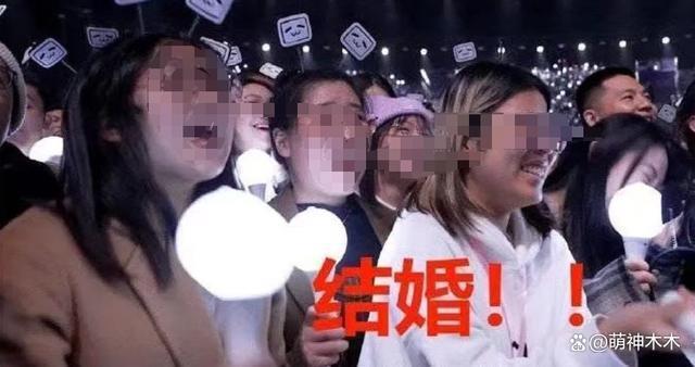 湖南跨年夜：汪涵谢娜落泪，王一博假唱，宋茜王鹤棣差点亲上