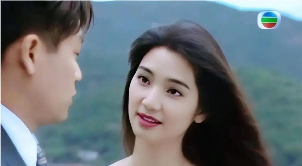 8位“叫不上名”的香港女配角，年轻时都美若天仙一眼万年