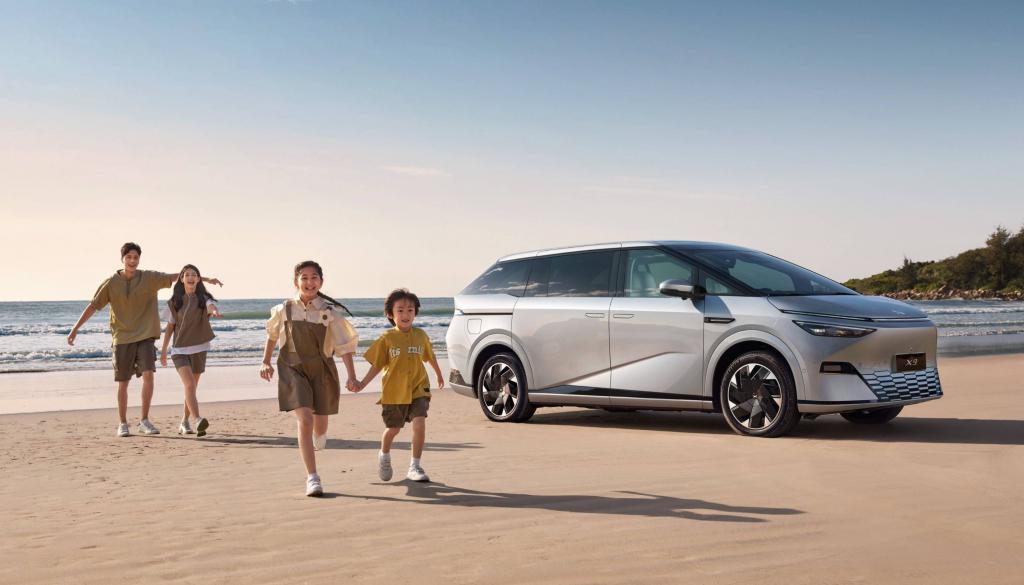 小鹏 X9 正式发布，35.98 万起，剑指 MPV 第一名！