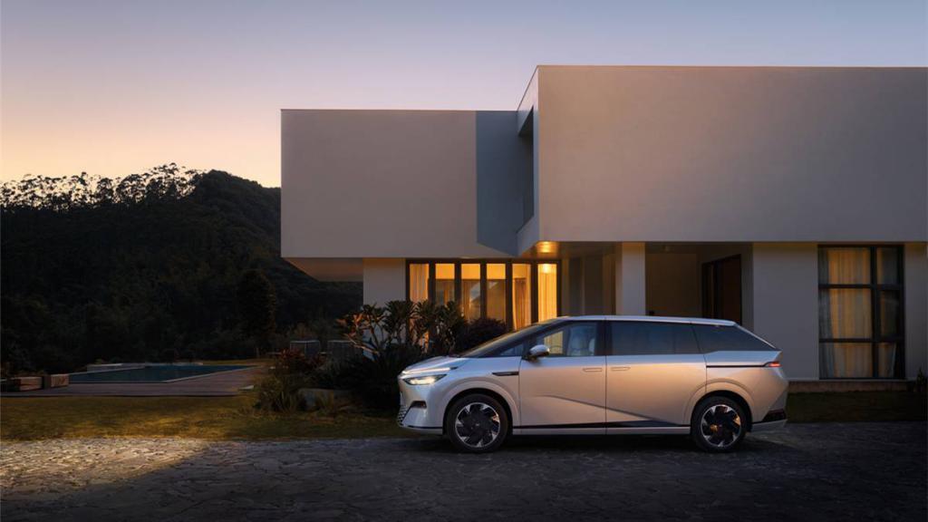 小鹏开打「晋级赛」，X9 拿下「第一滴血」