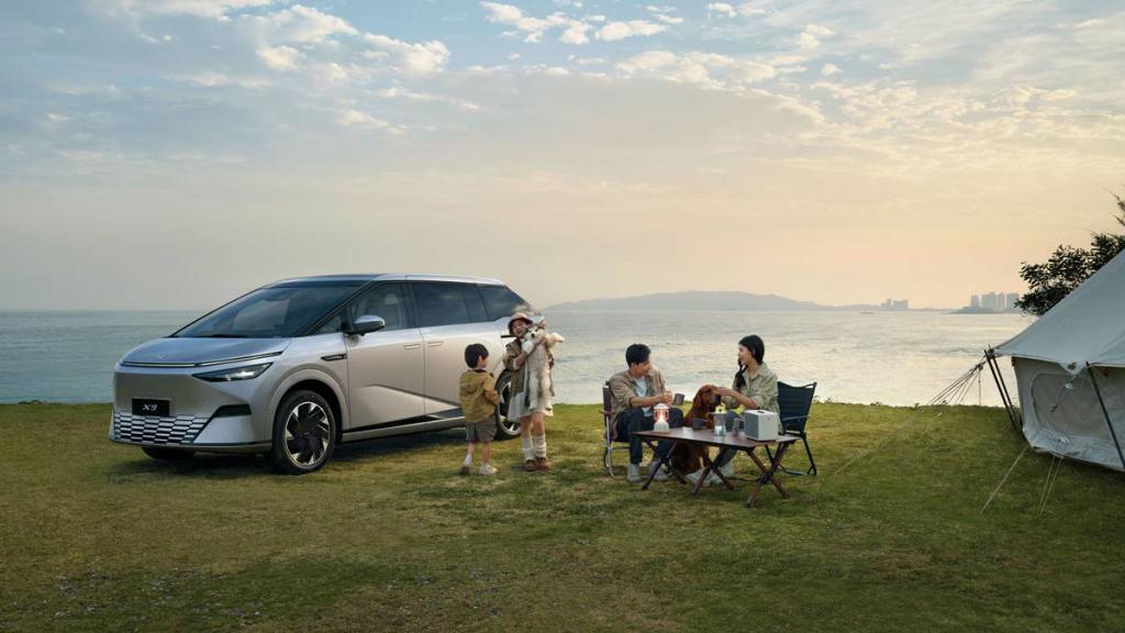 小鹏开打「晋级赛」，X9 拿下「第一滴血」