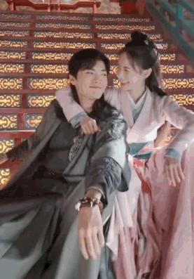 到底是CP营业还是真情侣？这俩人的互动让人看不懂了……