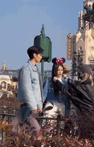 到底是CP营业还是真情侣？这俩人的互动让人看不懂了……