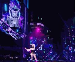 太热闹了吧！居然有九对情侣要结婚？