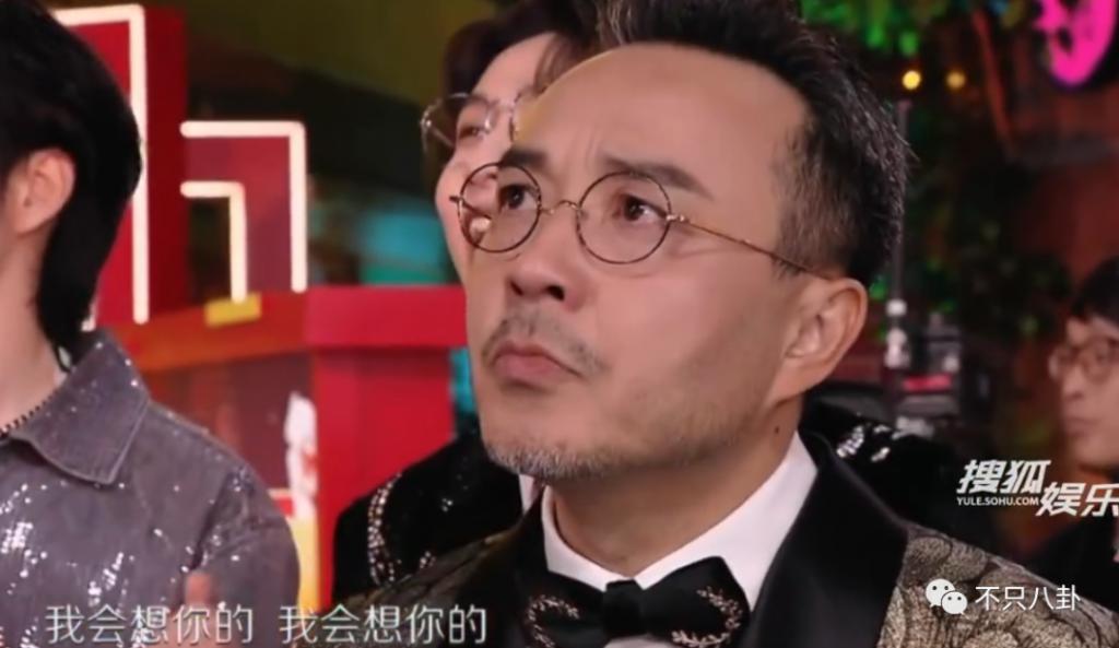 太热闹了吧！居然有九对情侣要结婚？