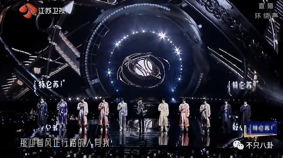 太热闹了吧！居然有九对情侣要结婚？