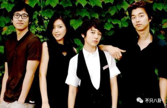 太热闹了吧！居然有九对情侣要结婚？