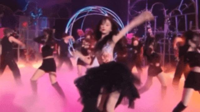 她的妆容 舞台又被嘲了？