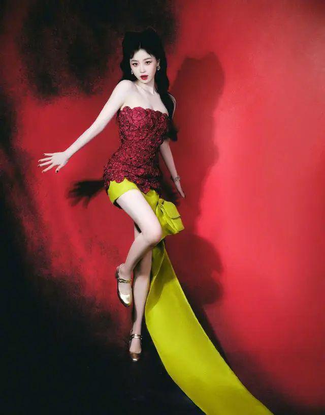 她的妆容 舞台又被嘲了？