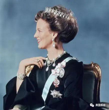 丹麦女王突宣退位为儿子铺路？王储儿子与弟弟公开闹翻！