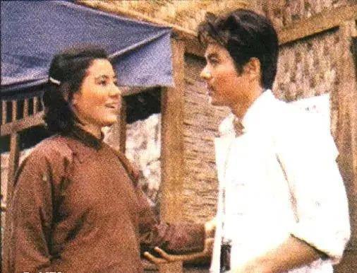 一场婚礼轰动京城，如今也离了？