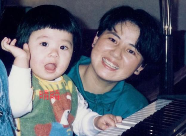 一场婚礼轰动京城，如今也离了？