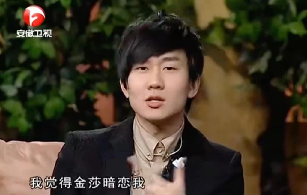 靠老婆养着，这男星成了全网天菜