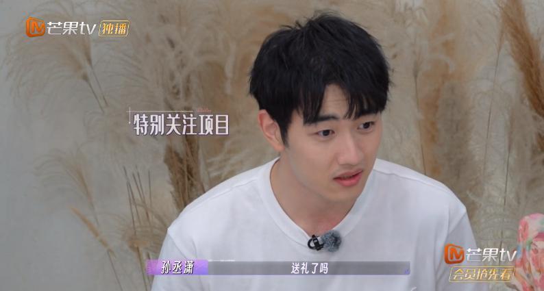 靠老婆养着，这男星成了全网天菜