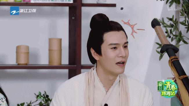 靠老婆养着，这男星成了全网天菜