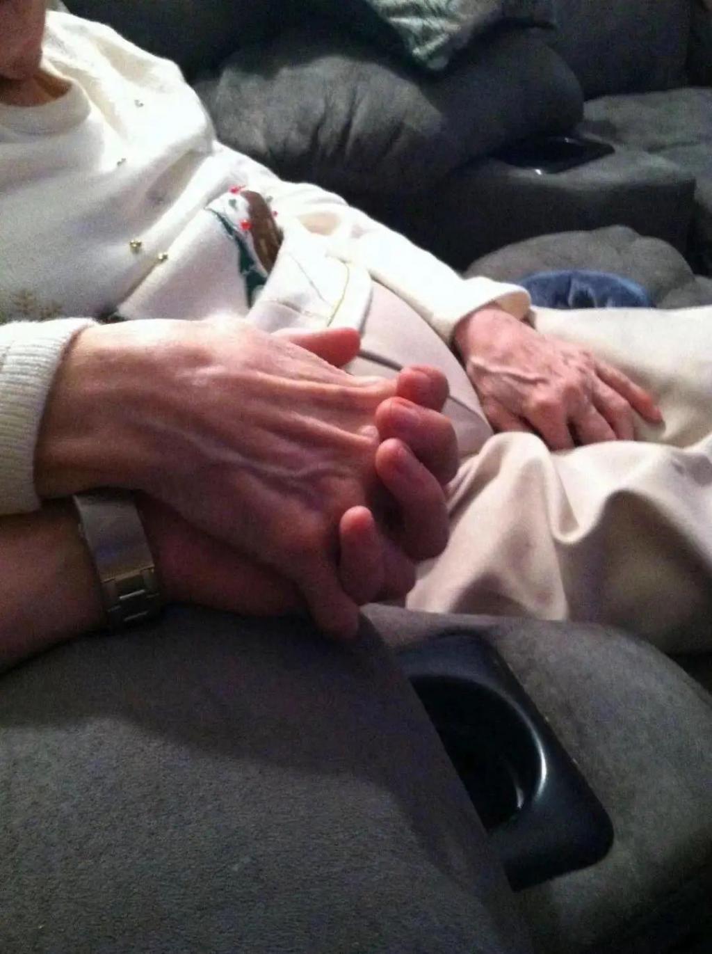 阅女无数，却与她相识6天闪婚，相伴走了73年
