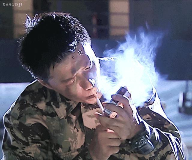 “性张力”拉满，他即刻封神