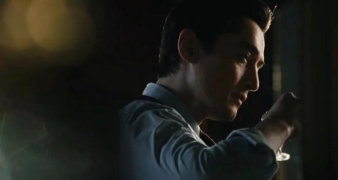 《繁花》爷叔为什么说那张三十万的欠条是给李李的见面礼？