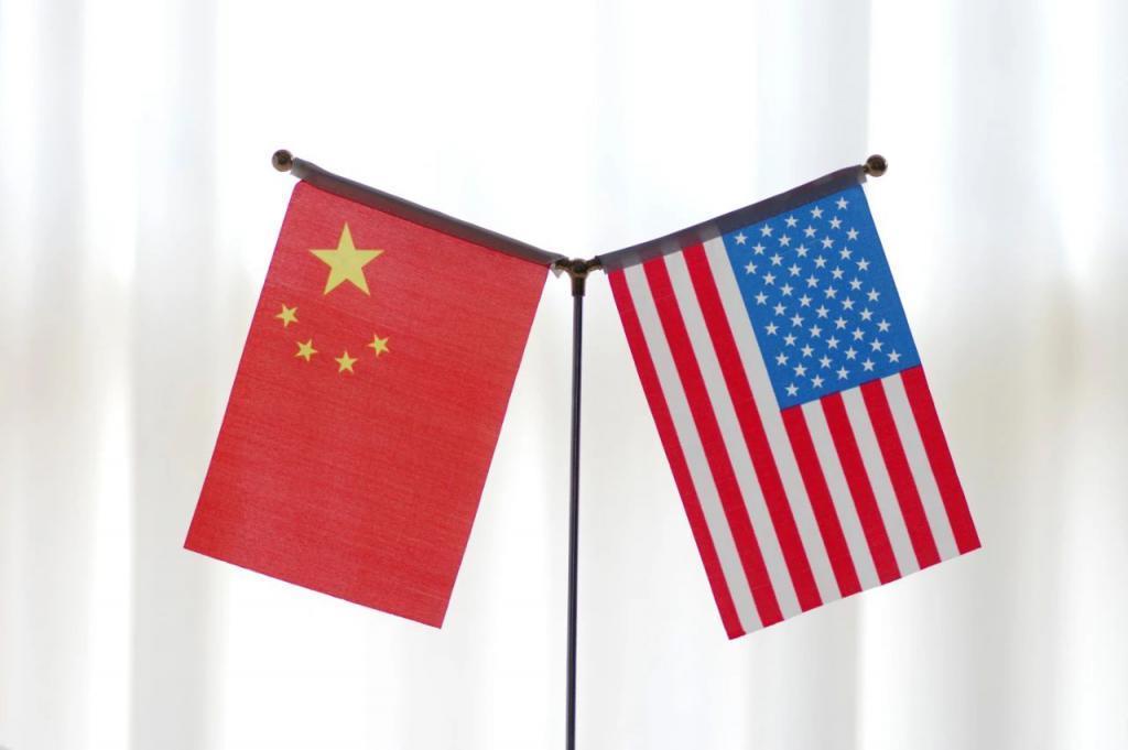 孙兴杰：中美元首互发贺信 助力两国关系止跌回升