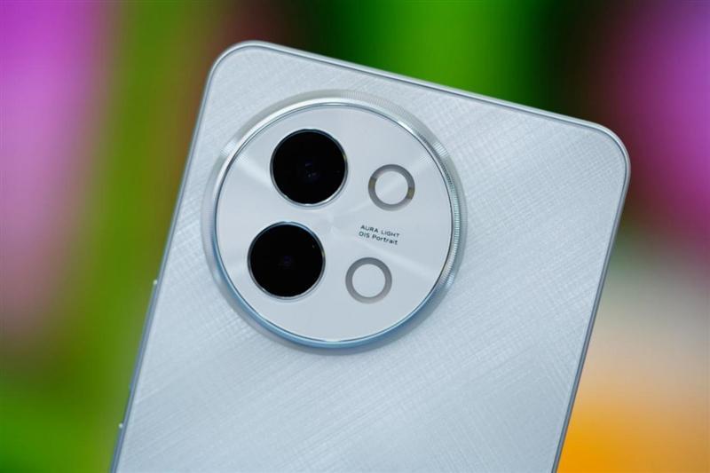 柔光 环闪 远近都能拍！vivo S18e评测：2千档最懂人像的手机