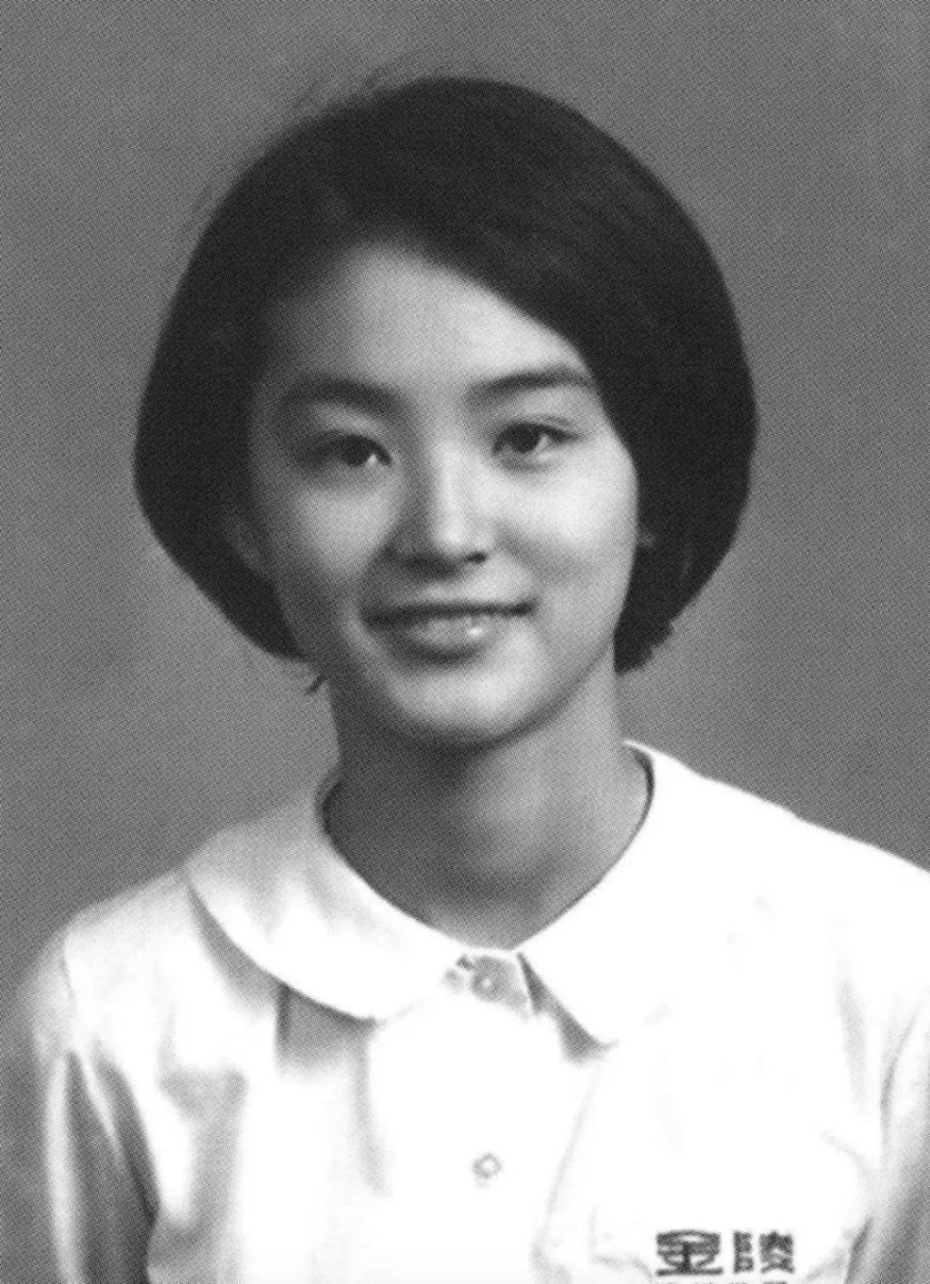 为爱插足虐恋20年后嫁富商，抑郁肥到认不出的她恢复了