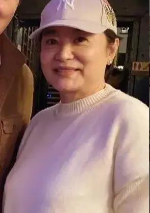 为爱插足虐恋20年后嫁富商，抑郁肥到认不出的她恢复了