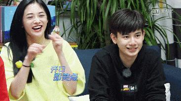 拜托你们有点分寸感，公众人物撩汉、乱认爸爸，太尴尬