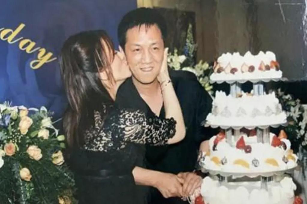 《繁花》里宝总的原型是他？聊聊九十年代金粉银沙的上海滩旧事