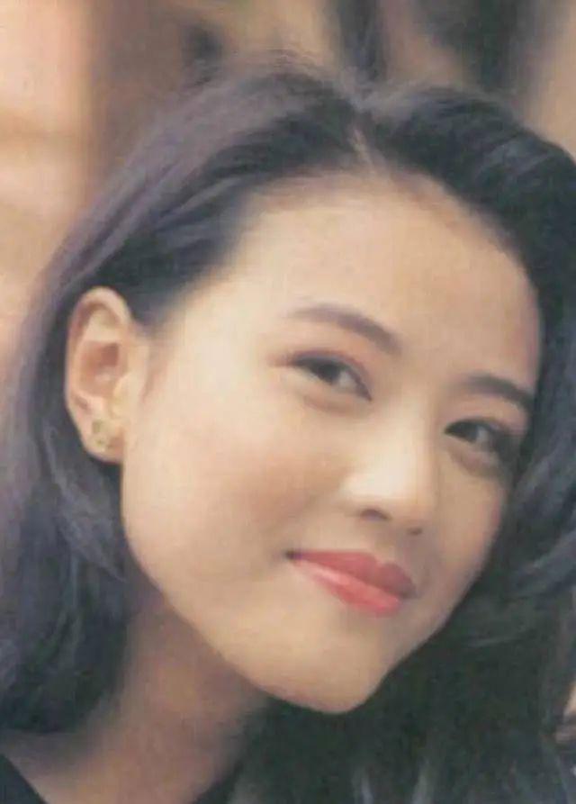 周海媚离世不足1月，家人出售豪宅，看到报价我心情复杂