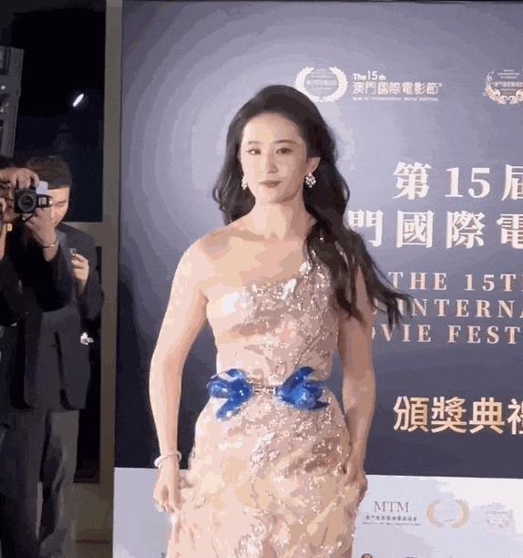 这一夜，女明星们的“真实颜值”，治好了我的容貌焦虑