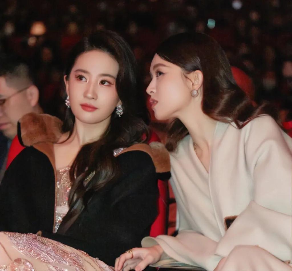 这一夜女星告诉你：干干瘪瘪不叫美，珠圆玉润才更有韵味