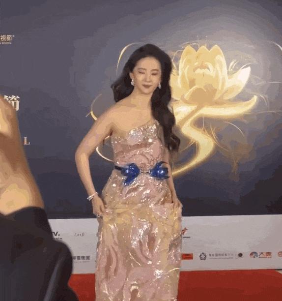 这一夜女星告诉你：干干瘪瘪不叫美，珠圆玉润才更有韵味