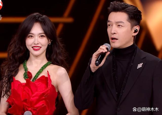 卫视跨年鉴定！江苏全员真唱，湖南假唱最多，腾格尔假唱被嘲