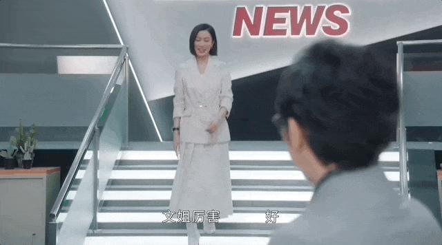 佘诗曼亲自揭秘港女不老传说，一天吃六顿，早晚一片面膜