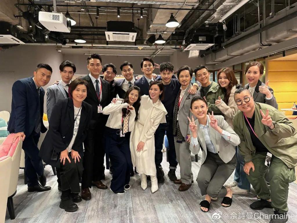 佘诗曼亲自揭秘港女不老传说，一天吃六顿，早晚一片面膜